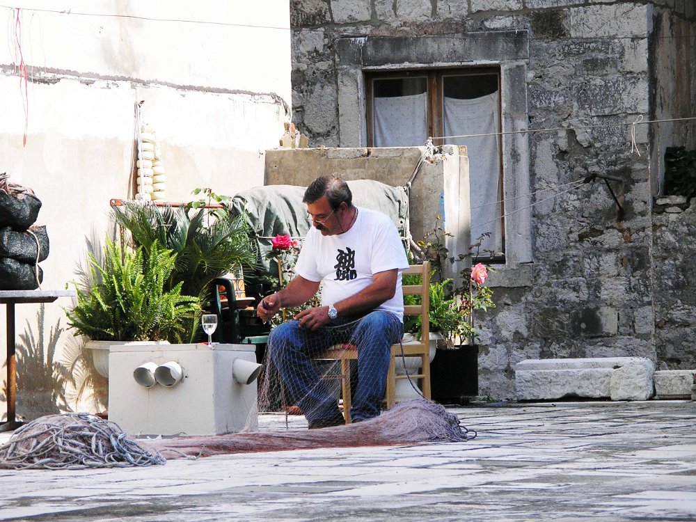 UN PECHEUR.JPG - OLYMPUS DIGITAL CAMERA         